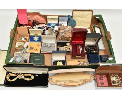 A BOX OF ASSORTED COSTUME JEWELLERY AND ITEMS, to include various beaded necklaces, chains, ceramic flower brooches, ladies w