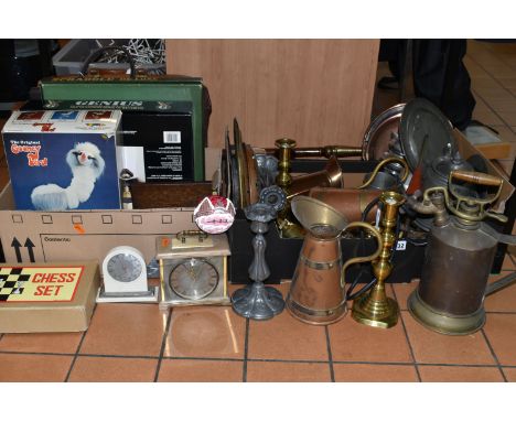 TWO BOXES AND LOOSE METALWARE AND MISCELLANOEUS ITEMS to include a box of English pewter tableware from named manufacturers c