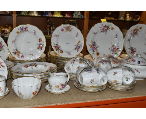 A NINETY TWO PIECE ROYAL CROWN DERBY 'DERBY POSIES ' PATTERN DINNER SERVICE, comprising one lidded tureen, twelve dinner plat