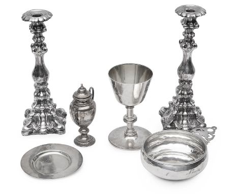 A collection of silver to include an American porringer first stamped sterling Wallace, with pierced handle, engraved 'Nina' 