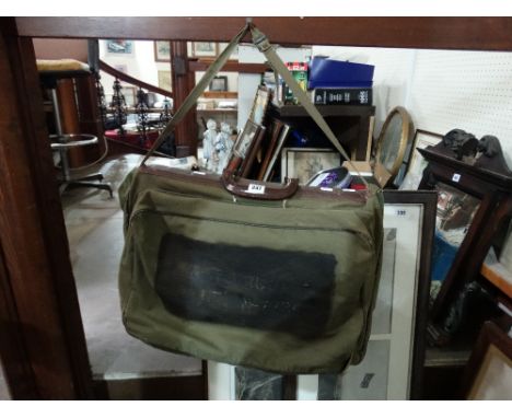 A Second World War Period Us Army Air Force Officers Uniform Bag