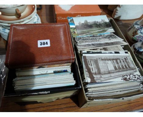 A Quantity Of Loose Vintage And Other Postcards
