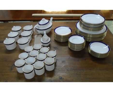 SPODE DINNER SERVICE, 'consult cobalt' pattern, including thirteen dinner, thirteen dessert and thirteen side plates. (80 pie