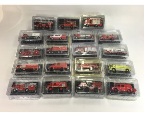 Del Prado 1:64 scale Fire Engine Models. Various issues. NM-M in VG-E Boxes. (19)