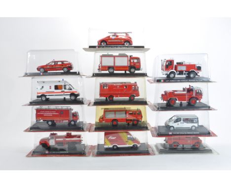 Del Prado 1:64 scale Fire Engine Models. Various issues. NM-M in VG-E Boxes. (13)