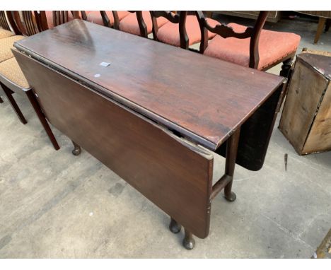A 19TH CENTURY MAHOGANY GATE LEG DINING TABLE ON TAPERING LEGS WITH PAD FEET, 50" X 44" OPENED
