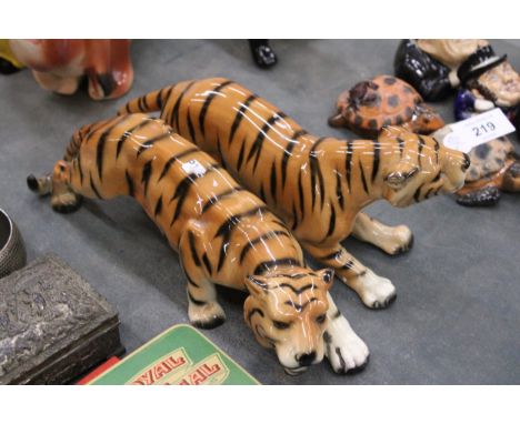 A PAIR OF CERAMIC TIGER FIGURES FROM WEST GERMANY
