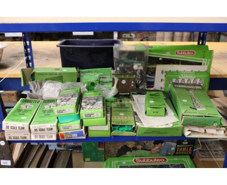 A LARGE QUANTITY OF VINTAGE SUBBUTEO ITEMS TO INCLUDE TEAMS (SOME INCOMPLETE), THE WORLD CUP, FLOOD LIGHTING, SCOREBOARD, FLA