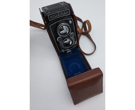 A Vintage Rolleiflex camera with Carl Zeiss lens. 