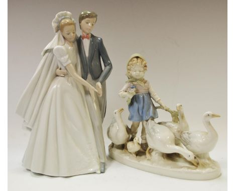 Nao figure group, Newlyweds 1247; another (2) 