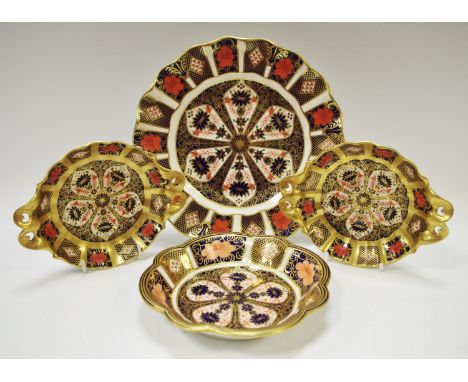 Royal Crown Derby - a wavy edge 1128 plate, 22cm; a pair of two handled 1128 bon bon dishes; an 1128 wavy edge dish (4) all f