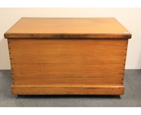 A large Edwardian mahogany linen trunk, 108cm x 68cm x 66cm