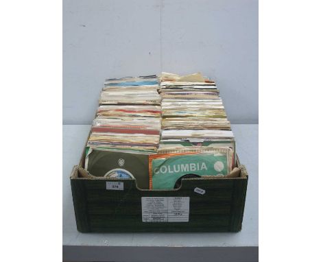 7" Singles, approximately 300 releases from Zombies, Beatles, Rolling Stones, Fleetwood Mac, The Move The Who, The Kinks, Ben