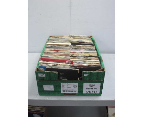 7" Singles, approximately 300 releases by Wings, Sweet, David Bowie, Rolling Stones, Chaka Khan, Dire Straits, Police, Jeff B
