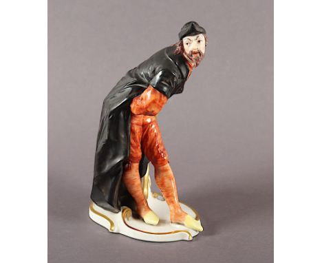 "PANTALONE" AUS DER SERIE DER "COMMEDIA DELL'ARTE", farbig und gold staffiert, H 17,5, Modellnr. 57, Entwurf Franz Anton BUST