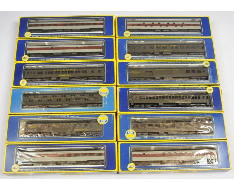 AHM (Rivarossi) HO Gauge mixed group of Coaches to include Ref 6407-L 1930 Smooth Side Baggage Express Coach "Lackawanna". Co