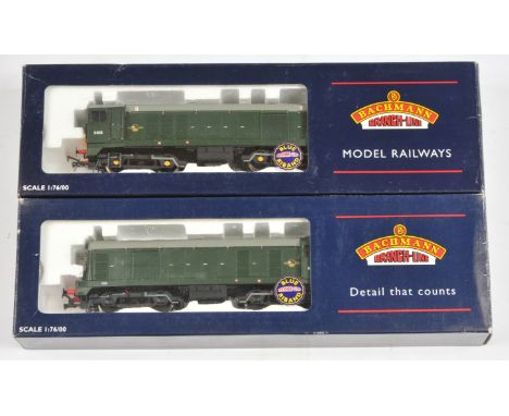 Bachmann Branchline OO Pair of Class 20 Locomotives - 32-027 'D8000' with Indicator discs and 32-028 'D8134'. Conditions: Mos