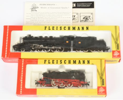 Fleischmann HO Gauge pair of Steam Locomotives comprising of Ref 4064 2-6-2 DB Black Steam Locomotive No. 064 389-0 and Ref 4