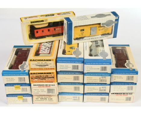 Bachmann HO. Group of boxed wagons. To include 70500 "The Rock" 4 bay centre flow hopper, 18535 "Northern Pacific" stock car,