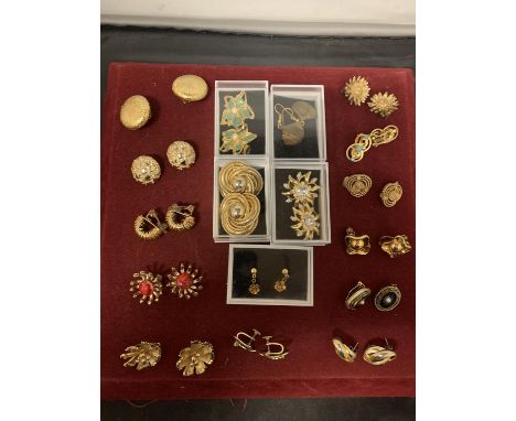 SIXTEEN PAIRS OF VINTAGE GOLD TONE EARRINGS 