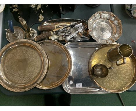 A LARGE ASSORTMENT OF SILVER PLATED ITEMS TO INCLUDE FOUR TRAYS, A CANDLESTICK ETC 