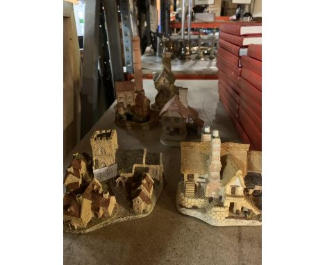 FIVE LARGE DAVID WINTER MODEL BUILDINGS 
