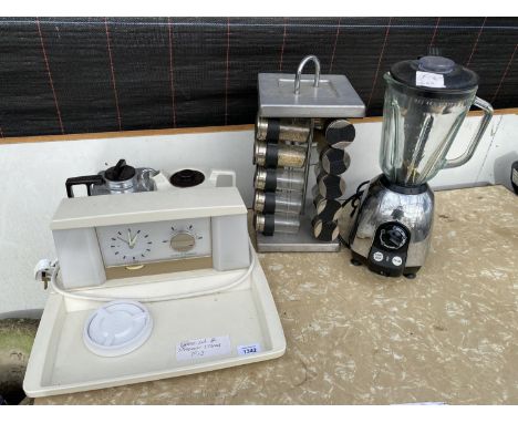 AN ASSORTMENT OF KITCHEN ITEMS TO INCLUDE A TEASMADE, A LIQUIDISER AND A SPICE RACK ETC 