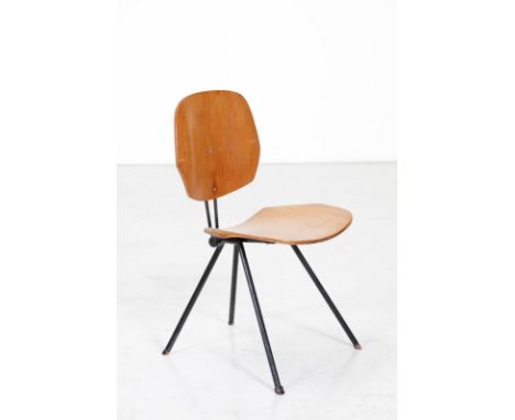 Chair. 1957. Curved plywood and lacquered metal. Cm 45,00 x 80,00 x 53,00. Model S88, for Tecno, 1957."Fully folding chair wi