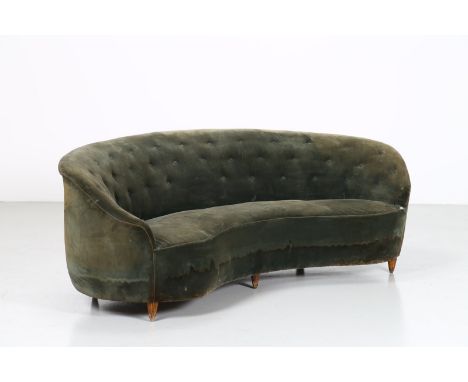 Sofa. Wood and fabric. Cm 214,00 x 75,00 x 80,00. Sofa in wood and olive green fabric, 60s.