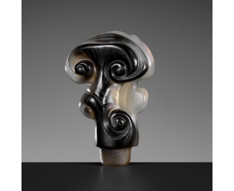 A CAMEO AGATE OPENWORK 'LINGZHI' FINIAL, CHINA, 17th-18th CENTURY 十七至十八世紀瑪瑙雕靈芝Please note this Lot is to be sold at No Reserv