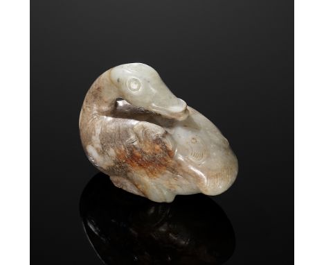 A FINE CELADON AND RUSSET JADE ‘GOOSE’ CARVING, LATE SONG TO MING DYNASTYPlease note this Lot is to be sold at No Reserve. 本拍