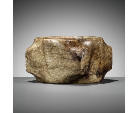 A MOTTLED JADE CONG, LATE NEOLITHIC TO SHANG DYNASTY 新石器時代末至商代玉琮Please note this Lot is to be sold at No Reserve. 本拍品不設底價Chin