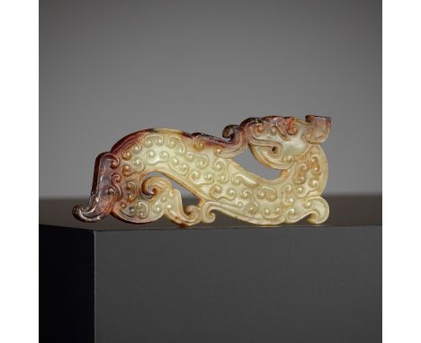 AN ARCHAIC YELLOW &amp; RUSSET JADE DRAGON PENDANT, EASTERN ZHOU DYNASTY 東周黃玉龍紋佩Please note this Lot is to be sold at No Rese