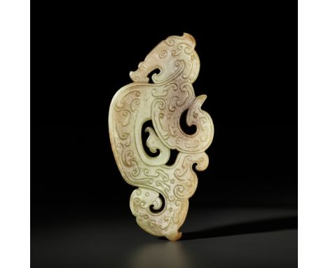 AN ARCHAISTIC YELLOW JADE ‘DRAGON AND PHEONIX’ PENDANT, SONG TO MING DYNASTY 宋至明黃玉龍鳳紋佩Please note this Lot is to be sold at N