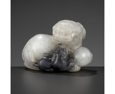 A WHITE AND GRAY JADE GROUP OF A LION AND CUB, LATE MING TO EARLY QING DYNASTY 明末清初灰白玉太獅少獅掛件Please note this Lot is to be sol