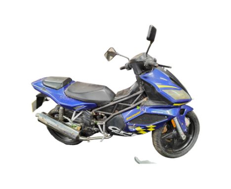 MOTOR SCOOTER 