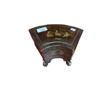 CHINESE LACQUERED TEA CADDY 
