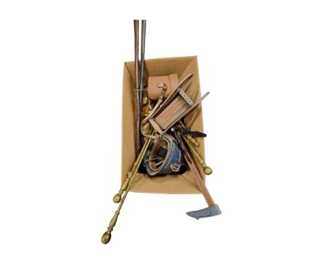 BOX OF BRASSWARE, TOOLS AND WOODEN SPEARS 