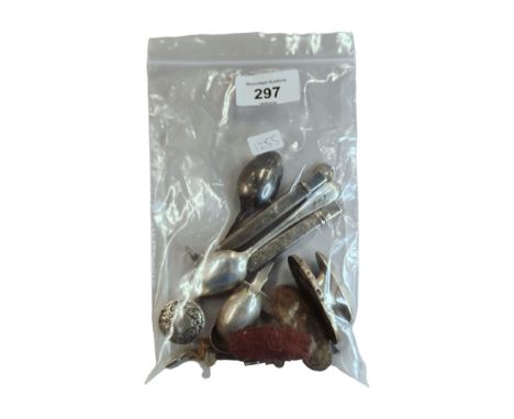 BAG OF MOSTLY SILVER SMALLS 