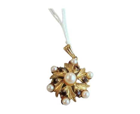 9 CARAT GOLD GARNET &amp; PEARL PENDANT 3.82 GRAMS 