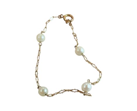 9 CARAT GOLD PEARL SET BRACELET 