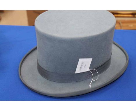 GERMANY LIGHT GREY TOP HAT
with pale blue ribbon, 32.5cm long