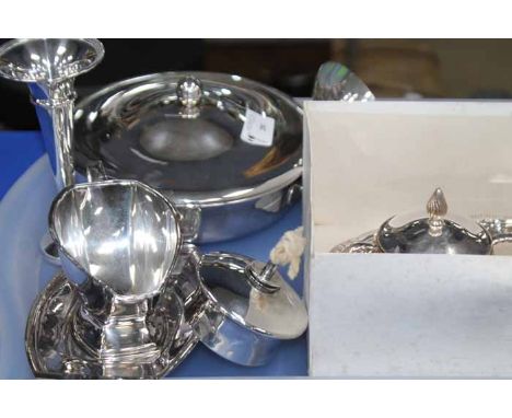 SELECTION OF SILVER PLATED ITEMS
comprising entree dish, sauceboat, stem vase, Viner';s sugar, cream and tray set, ladle, cak