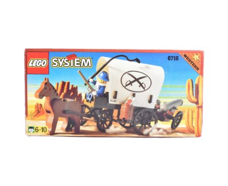 Lego - 6716 Weapon's Wagon - an original vintage 1996 boxed set from the Western series. Appears 100% complete, housed within