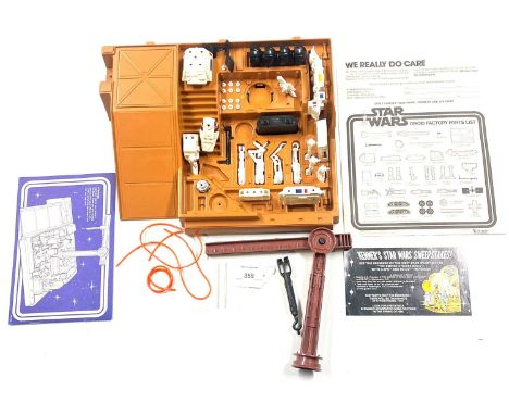 Kenner Star Wars vintage Droid Factory playset, Excellent incomplete (see picture for which components are included), within 