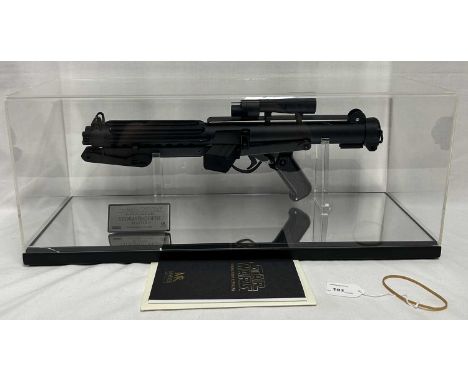 Master Replicas Star Wars E-11 Stormtrooper Blaster Rifle (ANH) 1:1 scale Prop Replica, Blaster is Mint complete, with case (