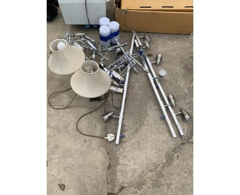 AN ASSORTMENT OF VARIOUS LIGHT FITTINGS 