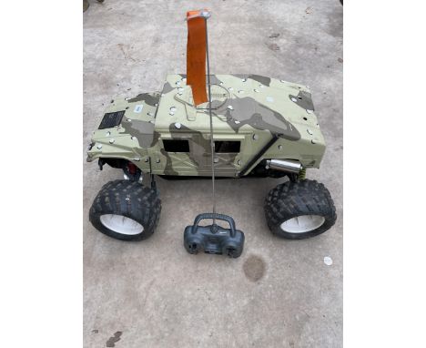 A PETROL ENGINE REMOTE CONTROL CAMMO JEEP 