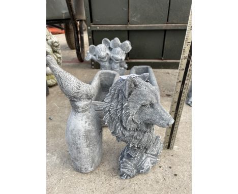 FIVE VARIOUS SMALL CONCRETE GARDEN FIGURES TO INCLUDE A WOLF AND TWO PLANTER TROUGHS ETC 