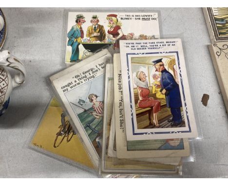 A COLLECTION OF CHEEKY 1930'S/40'S VINTAGE POSTCARDS 